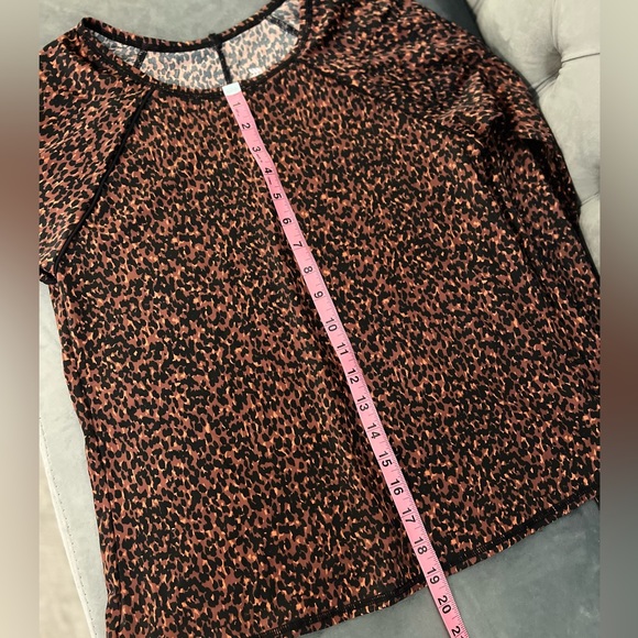 All In Motion UPF 50 Rash Guard Top. - Picture 6 of 6